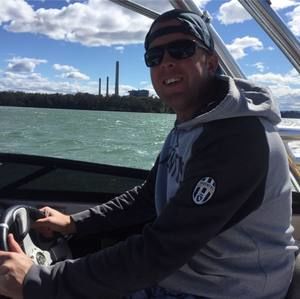 Meet your Posher, Lee